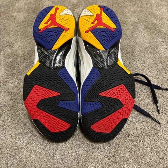 Air Jordan XXXVII (gs) size 5.5 basketball shoes (with box) - Picture 10 of 10